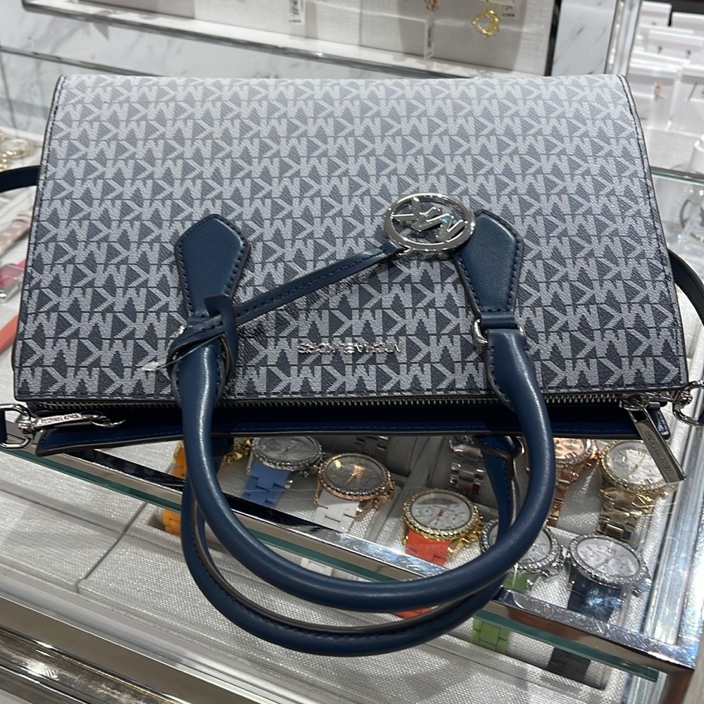 MICHAEL KORS Sheila Medium Ombré Signature Logo CZ Satchel Crossbody 
Navy 
NWT - Picture 10 of 16